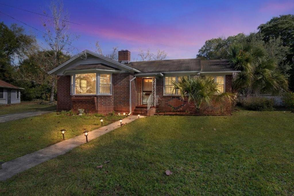 Comfy Pet Friendly Home In Jacksonville Mins To Downtown'S Exteriör bild