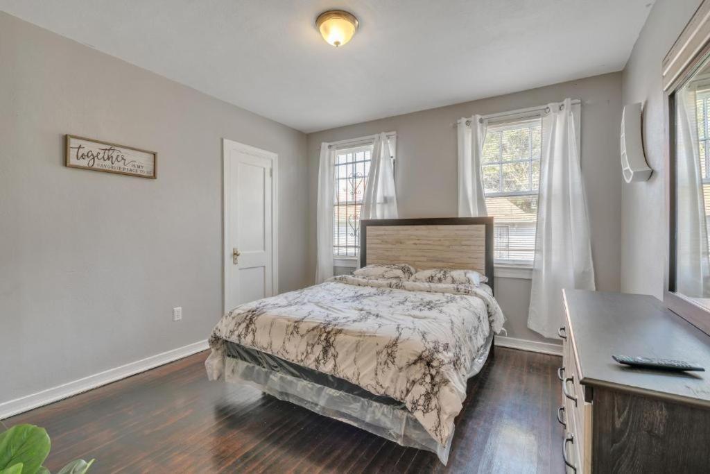 Comfy Pet Friendly Home In Jacksonville Mins To Downtown'S Exteriör bild